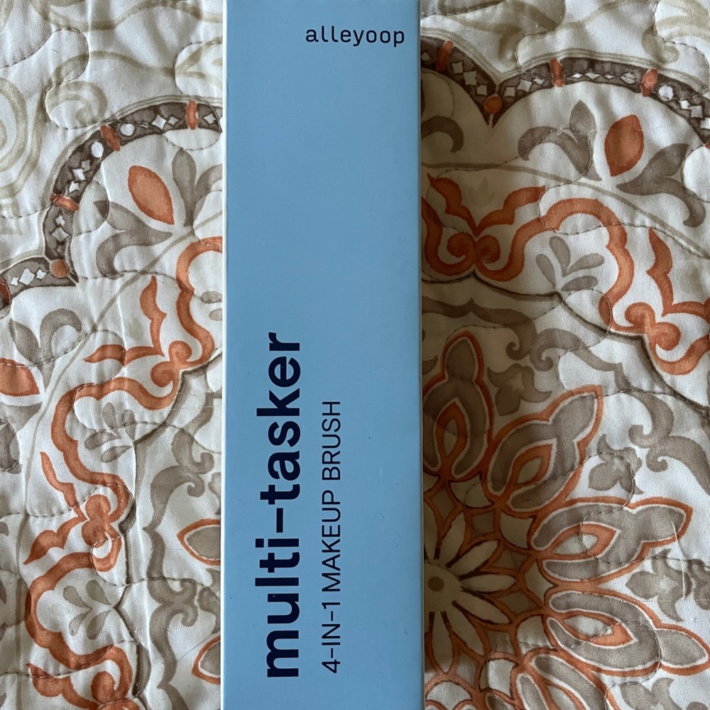 Alleyoop 4 in 1 Multi Tasker Brush